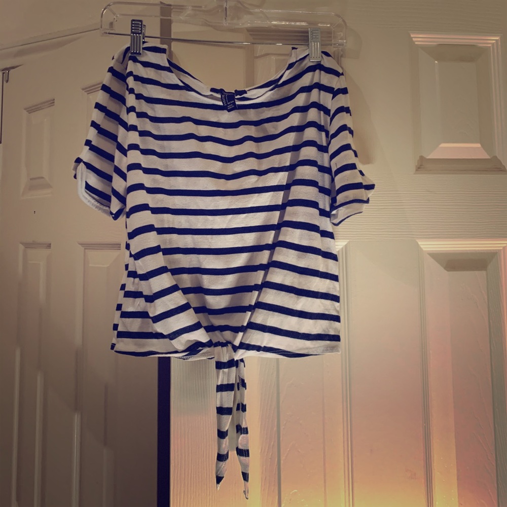 💥Girls’ Forever 21 Tie Front Striped Top